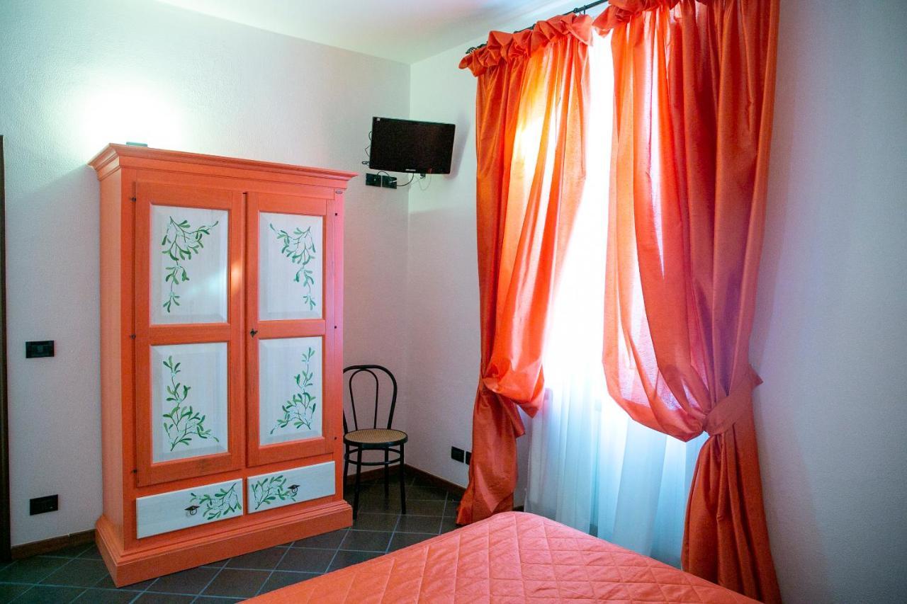 La Villetta Food & Drink Rooms For Rent - No Reception - LʼAquila Kültér fotó