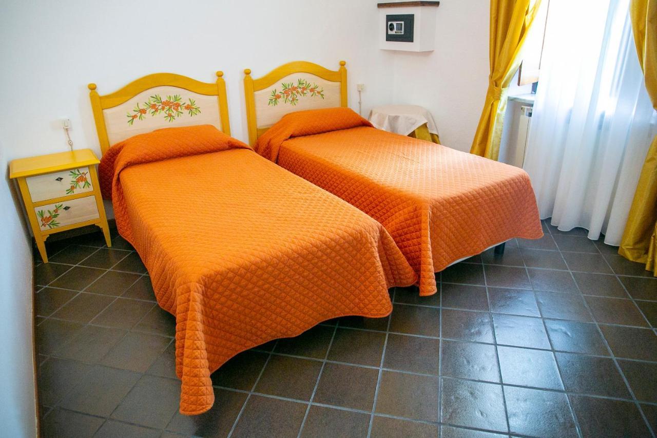 La Villetta Food & Drink Rooms For Rent - No Reception - LʼAquila Kültér fotó
